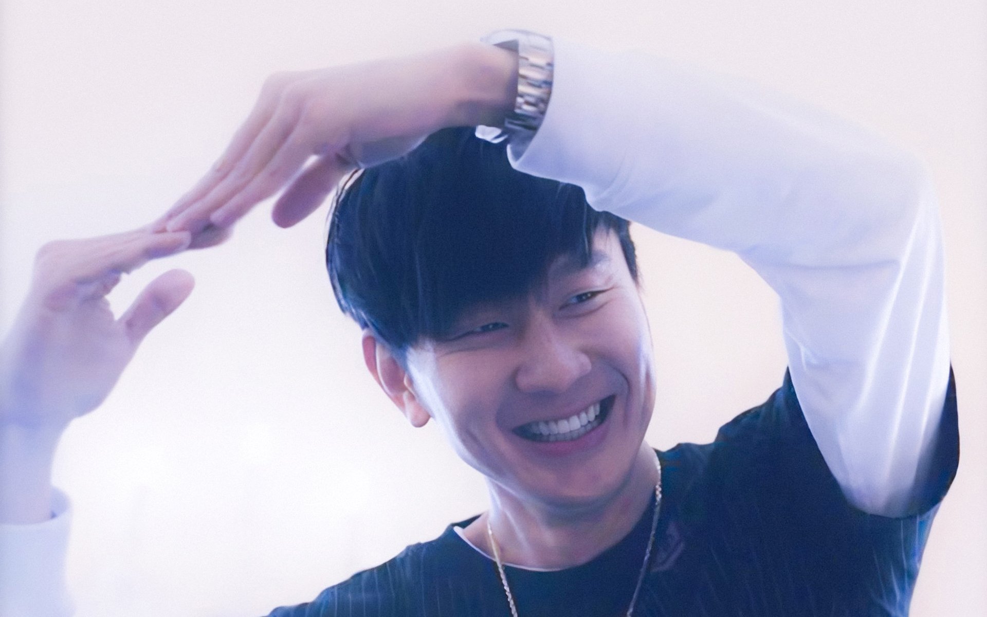 克鲁中场调度有序，铁路军团稳扎稳打，克鲁克鲁