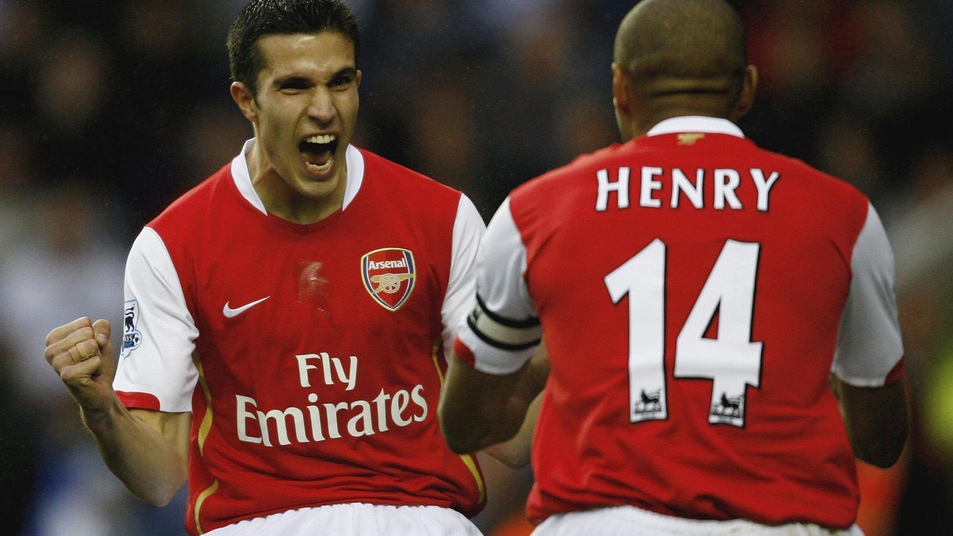 “阿仙奴与热刺：新星竞技，谁能脱颖而出？”