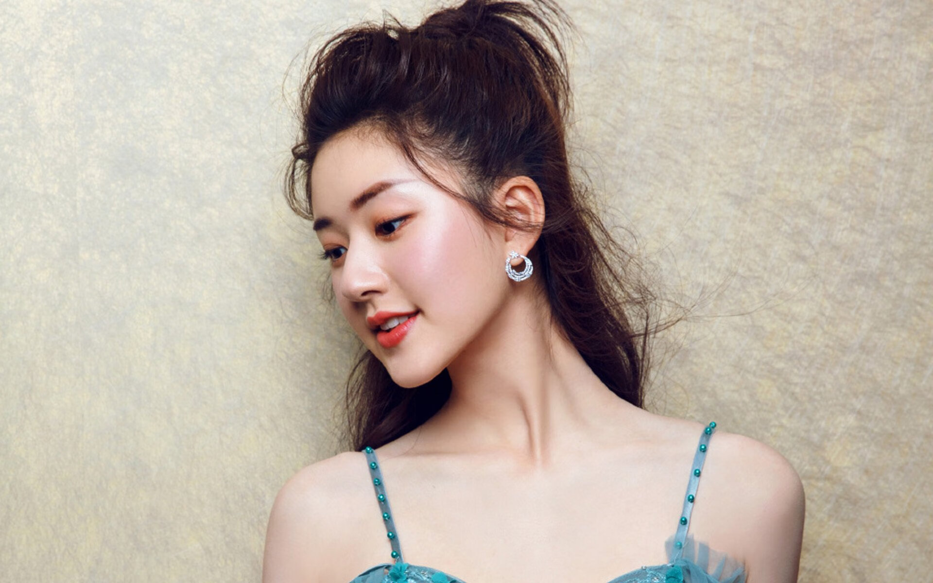 中国足球职业俱乐部提升更衣室文化建设标准，足球更衣室管理